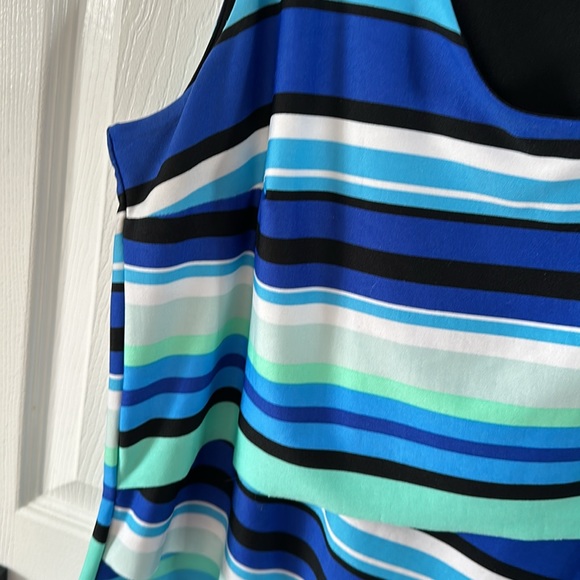 Flirty beach coloured summer dress - Picture 4 of 4